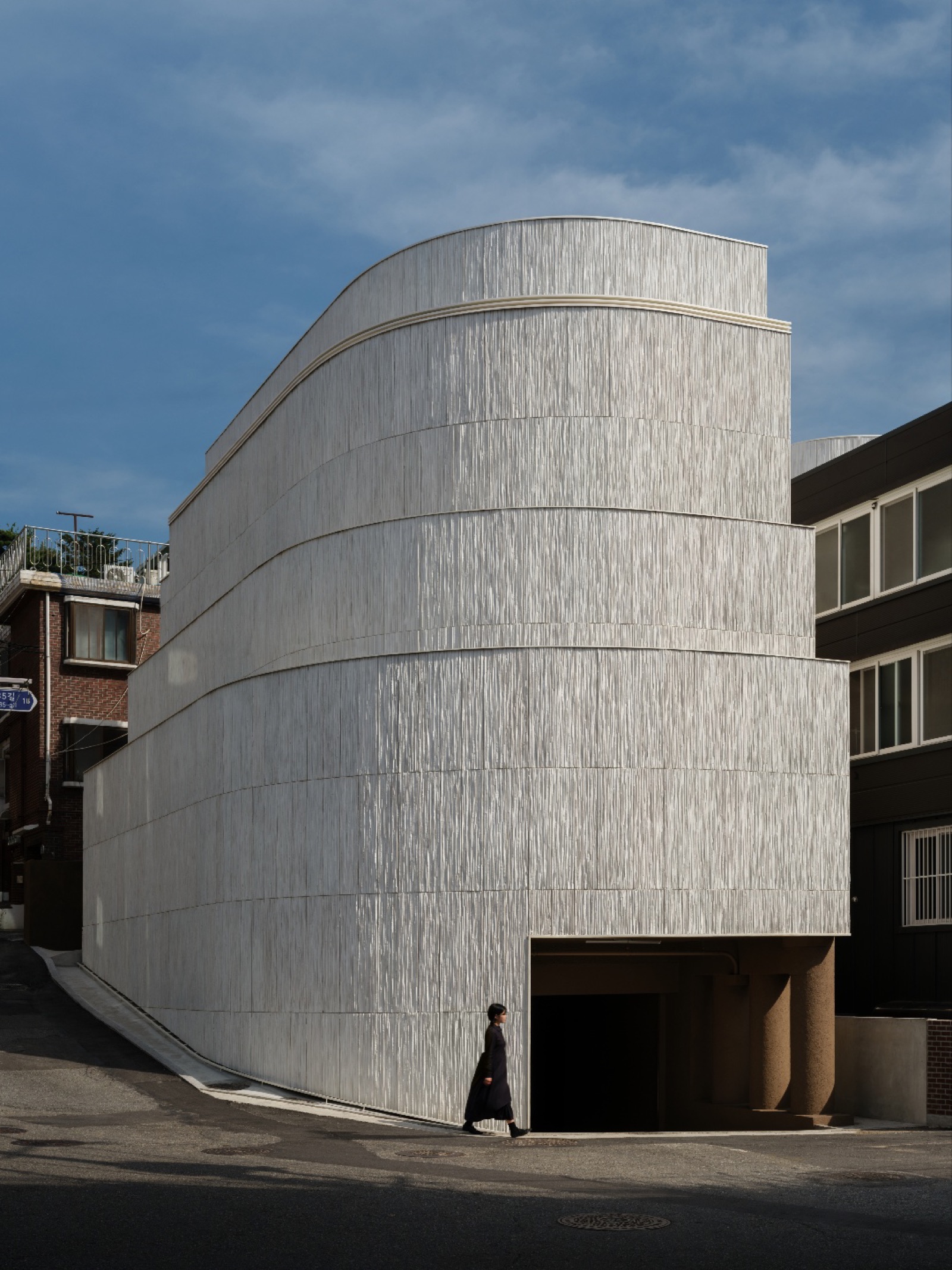 Exterior of GRAPHIC Itaewon